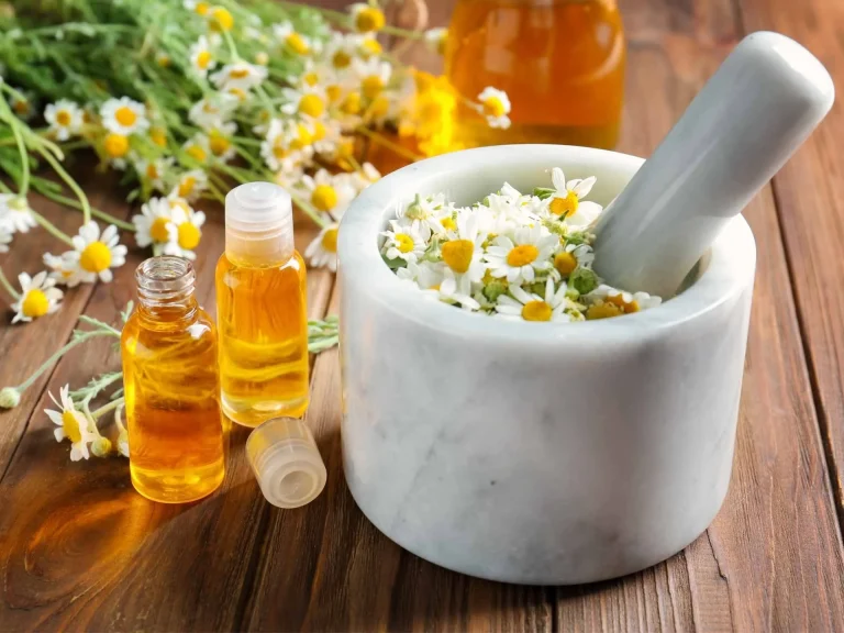 خواص روغن بابونه